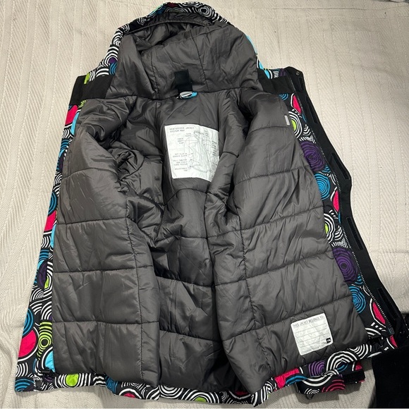 The North Face Hyvent Heatseeker coat, girls size XL (18), Spiral Light, puffer - Picture 16 of 16